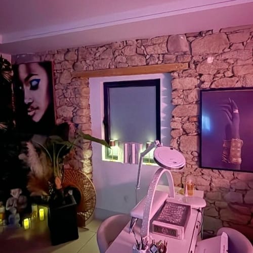 Tressy Nails Institut – Massages & Épilation - Sourcils & cils Saint-Herblain - Tressy Nails Institut – Massages & Épilation - Photo Galerie - OneBooking