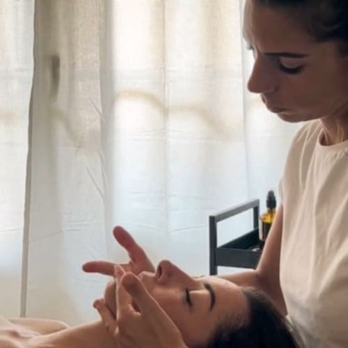 Laetitia N Facialiste - Massages anti-âge Kobido Intrabuccal Sculptant - Soin visage Nice - Laetitia N Facialiste - Massages anti-âge Kobido Intrabuccal Sculptant - Photo Galerie - OneBooking