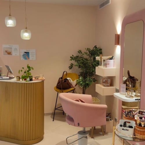 Neox beauty (anciennement Julabb) - Sourcils & cils Levallois-Perret - Neox beauty (anciennement Julabb) - Photo Galerie - OneBooking