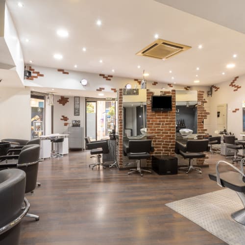 Le Bar des Coiffeurs - Paris - Coiffure Toulon - Le Bar des Coiffeurs - Paris - Photo Galerie - OneBooking