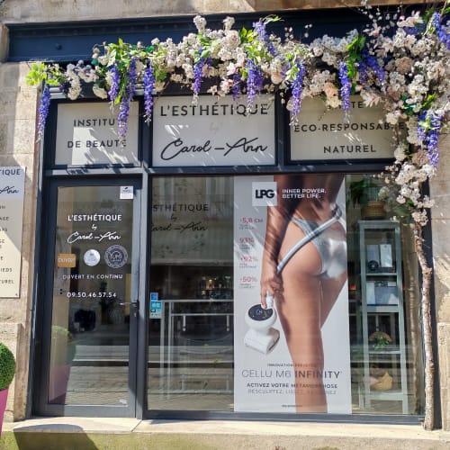 L’esthetique by Carol-Ann - Onglerie Bordeaux - L’esthetique by Carol-Ann - Photo Galerie - OneBooking