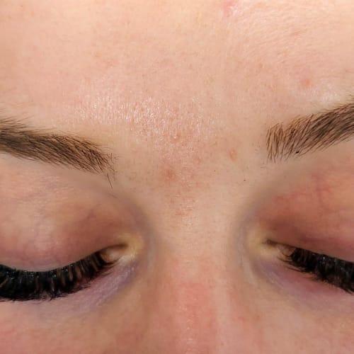 Beewomanly Brow & Lashes - Institut de beauté Lyon - Beewomanly Brow & Lashes - Photo Galerie - OneBooking