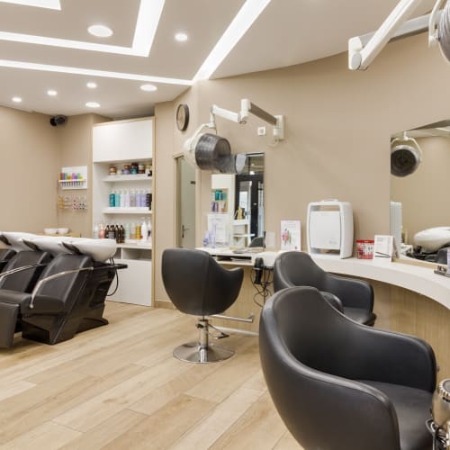 Salon Flo - Coiffure Nantes - Salon Flo - Photo Galerie - OneBooking