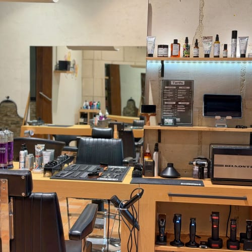 Pierre Coiffeur Barbier Indépendant ( Chez 7eme Rue ) - Coiffure Angers - Pierre Coiffeur Barbier Indépendant ( Chez 7eme Rue ) - Photo Galerie - OneBooking