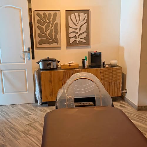 Maison Mena - Institut de beauté Saint-Denis - Maison Mena - Photo Galerie - OneBooking