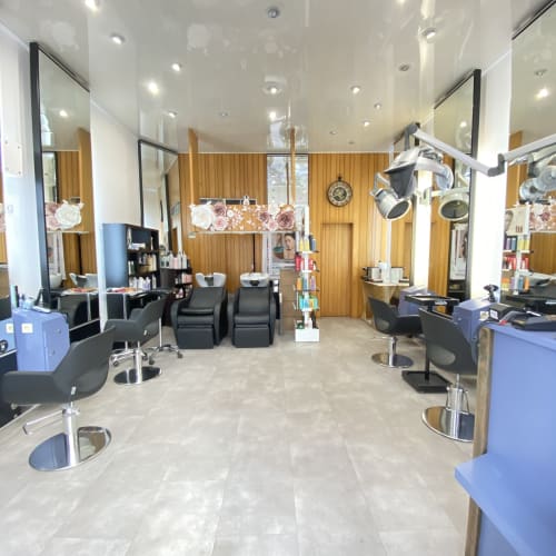 High Light Coiffure - Coiffure Cannes - High Light Coiffure - Photo Galerie - OneBooking
