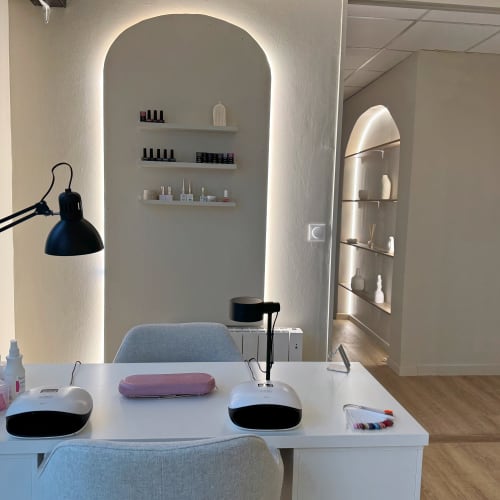 Le Cabinet Capillaire - Onglerie Rennes - Le Cabinet Capillaire - Photo Galerie - OneBooking