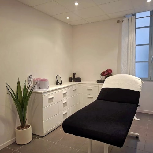 Mademoiselle Swan - Institut de beauté Oloron-Sainte-Marie - Mademoiselle Swan - Photo Galerie - OneBooking