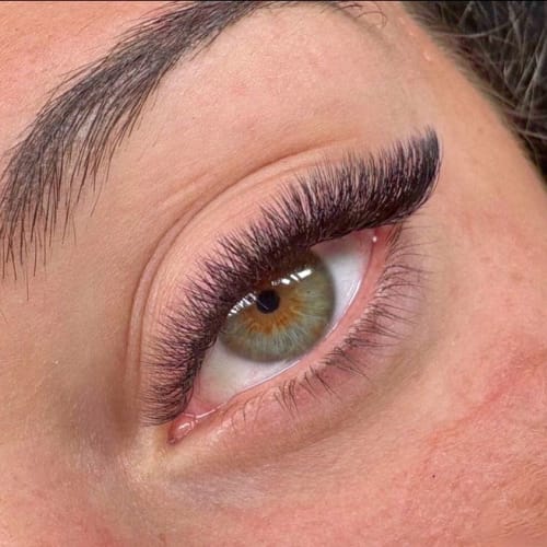 Lashes Beauty by N - Extention de cils - Épilation Cugnaux - Lashes Beauty by N - Extention de cils - Photo Galerie - OneBooking