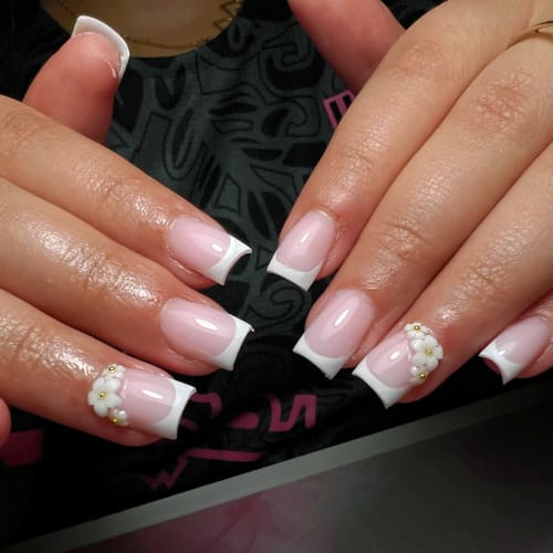 Nails By Nel - Institut de beauté Saint-Étienne - Nails By Nel - Photo Galerie - OneBooking