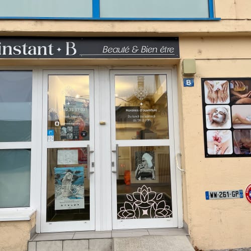 L'instant. B - Onglerie Metz - L'instant. B - Photo Galerie - OneBooking
