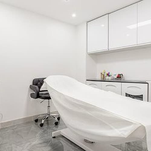 Sally Beauté - Onglerie Paris - Sally Beauté - Photo Galerie - OneBooking