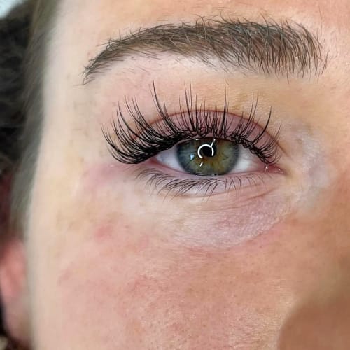 Félinora - Maison de Beauté - Spécialiste en Beauté du regard - Sourcils & cils Levallois-Perret - Félinora - Maison de Beauté - Spécialiste en Beauté du regard - Photo Galerie - OneBooking