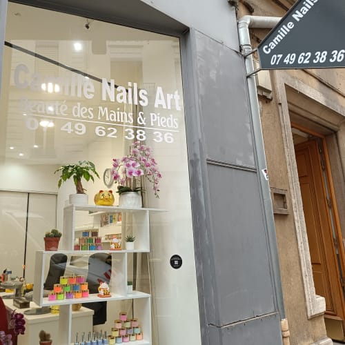 Camille Nails Art - Onglerie Lyon - Camille Nails Art - Photo Galerie - OneBooking