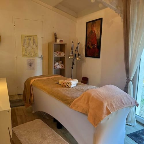 Massage Energéticienne - L'art du bien être - Institut de beauté Tarascon - Massage Energéticienne - L'art du bien être - Photo Galerie - OneBooking