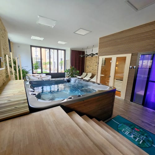 Domaine de BACHMAY - Sourcils & cils Laval - Domaine de BACHMAY - Photo Galerie - OneBooking