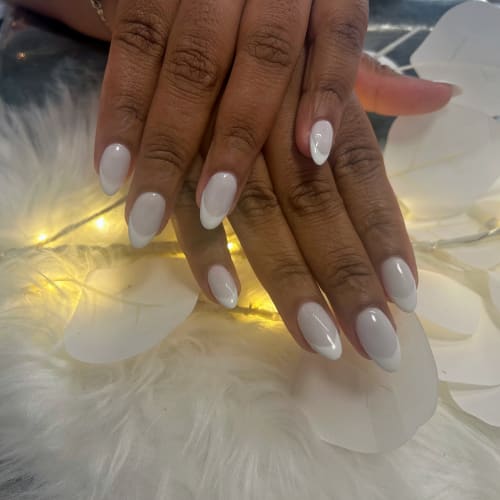 Glow up Nails & Beauty - Institut de beauté Melun - Glow up Nails & Beauty - Photo Galerie - OneBooking