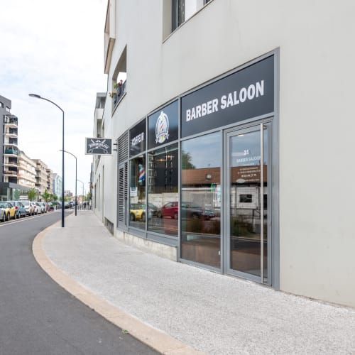 Barber's Saloon - Coiffeur Barbier Chartrons - Barbier Bordeaux - Barber's Saloon - Coiffeur Barbier Bassin à flot - Photo Galerie - OneBooking