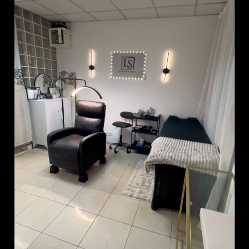 LS Atelier Beauté / Laura Nailll - Onglerie Créteil - LS Atelier Beauté / Laura Nailll - Photo Galerie - OneBooking