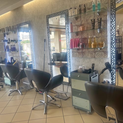 M Creatif - Coiffure Thouars - M Creatif - Photo Galerie - OneBooking