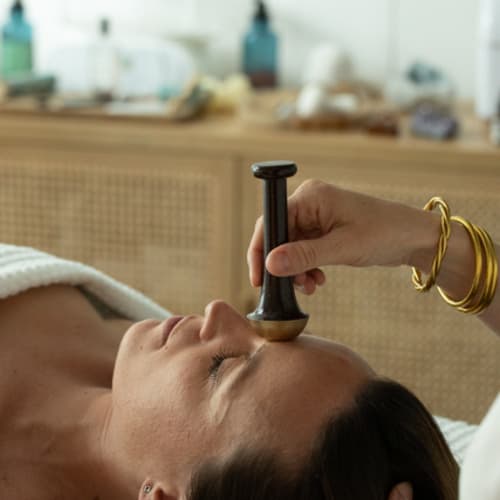 Alix Rivière Facialiste - Kobido - Drainage Lymphatique - Institut de beauté Bordeaux - Alix Rivière Facialiste - Kobido - Drainage Lymphatique - Photo Galerie - OneBooking
