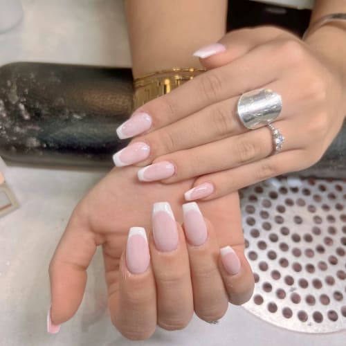 Vynailart Carmes - Onglerie Toulouse - Vynailart Carmes - Photo Galerie - OneBooking
