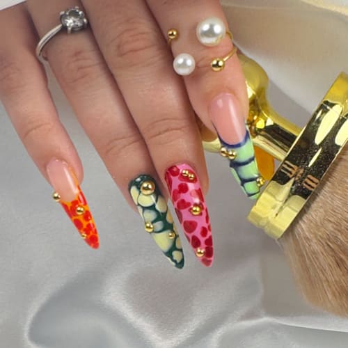 Aria’s Nails & Beauty - Barbier Bordeaux - Aria’s Nails & Beauty - Photo Galerie - OneBooking