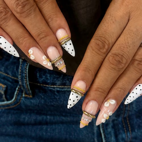 Nail moment’s beauty - Institut de beauté Nemours - Nail moment’s beauty - Photo Galerie - OneBooking