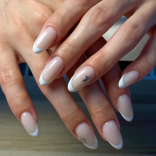 BadNails Club - Onglerie Clermont-Ferrand - BadNails Club - Photo Galerie - OneBooking