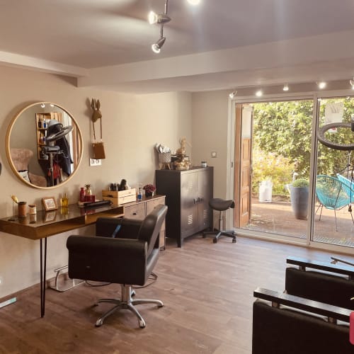 MLKC Atelier des techniques et du cheveu - Massage Thionville - MLKC Atelier des techniques et du cheveu - Photo Galerie - OneBooking