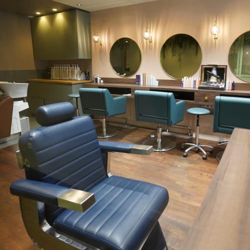 Nomad Beauty Bronzage Extensions & Ongle - Coiffure Lyon - Nomad Beauty Bronzage Extensions & Ongle - Photo Galerie - OneBooking