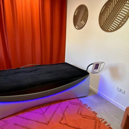 Beauty Salon Academy - Onglerie Agde - Beauty Salon Academy - Photo Galerie - OneBooking