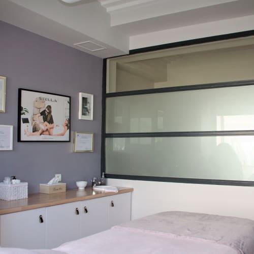 Institut Anne-Christine - Sourcils & cils La Roche-sur-Yon - Institut Anne-Christine - Photo Galerie - OneBooking