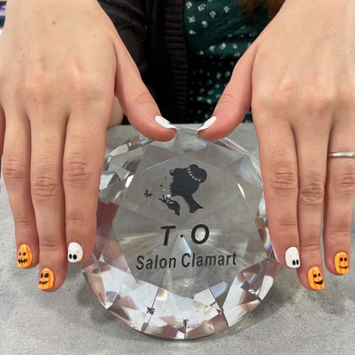 TO Salon - Beauté & Ongles - Sourcils & cils Clamart - TO Salon - Beauté & Ongles - Photo Galerie - OneBooking