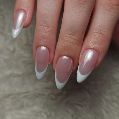 Nails by May - Onglerie Saint-Étienne - Nails by May - Photo Galerie - OneBooking