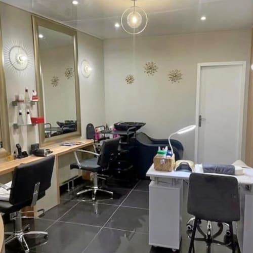 Valenti Style Coiffure (chez "Les Copines") - Coiffure Nice - Valenti Style Coiffure (chez "Les Copines") - Photo Galerie - OneBooking