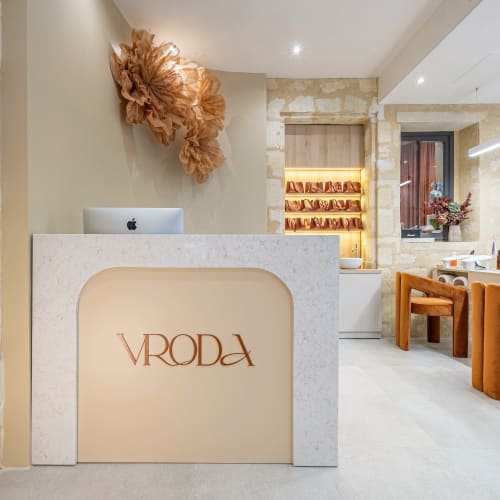 Vroda - Onglerie Bordeaux - Vroda - Photo Galerie - OneBooking