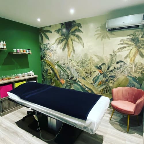 Maelle ongles et beauté - Coiffure Trets - Maelle ongles et beauté - Photo Galerie - OneBooking
