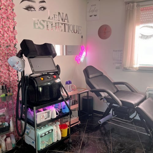 Léna Esthétique - Sourcils & cils Sevran - Léna Esthétique - Photo Galerie - OneBooking