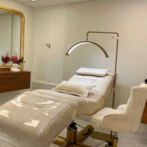L.M Beauty Studio - Sourcils & cils Vaulx-en-Velin - L.M Beauty Studio - Photo Galerie - OneBooking