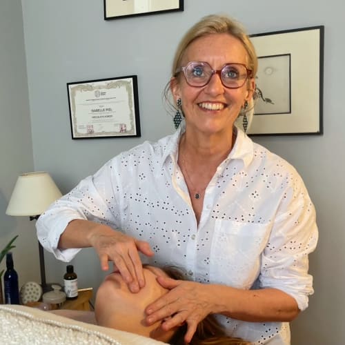 Massage Soin Kobido Isabelle Piel - Sourcils & cils Fontenay-sous-Bois - Massage Soin Kobido Isabelle Piel - Photo Galerie - OneBooking
