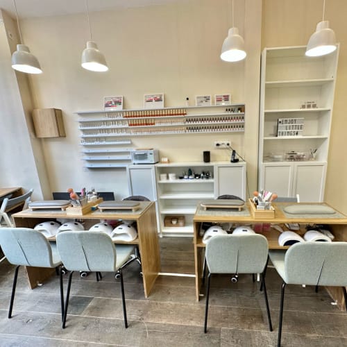 Show me nails & beauty - BIAB BAR - Onglerie Paris - Show me nails & beauty - BIAB BAR - Photo Galerie - OneBooking