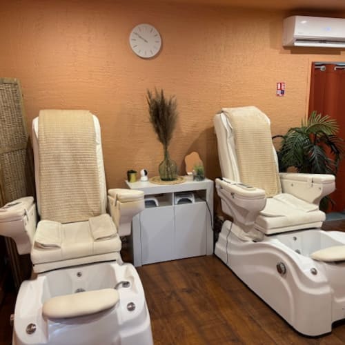 Coup’Ongles & Hasnae Beauty - Onglerie Mérignac - Coup’Ongles & Hasnae Beauty - Photo Galerie - OneBooking