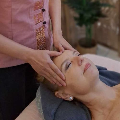 IRIS Massage Thai - Sourcils & cils Aubagne - IRIS Massage Thai - Photo Galerie - OneBooking