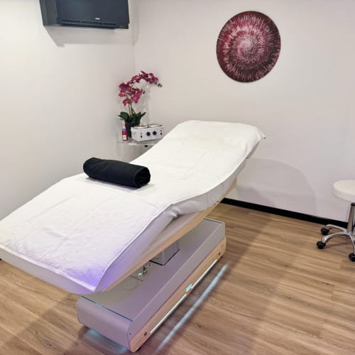 BUBBLE l BEAUTE - SPA - MINCEUR l - Sourcils & cils Boulogne-Billancourt - BUBBLE l BEAUTE - SPA - MINCEUR l - Photo Galerie - OneBooking