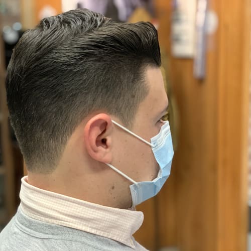 Authentique Coiffeur Barbier - Barbier Marseille - Authentique Coiffeur Barbier - Photo Galerie - OneBooking
