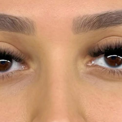 SK Academy & SK Lashes - Sourcils & cils Vénissieux - SK Academy & SK Lashes - Photo Galerie - OneBooking