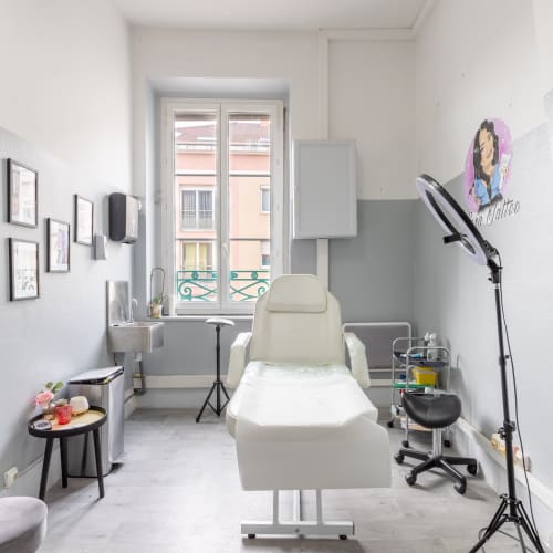 Salon Beautex - Coiffure & Esthétique - Sourcils & cils Vénissieux - Salon Beautex - Coiffure & Esthétique - Photo Galerie - OneBooking
