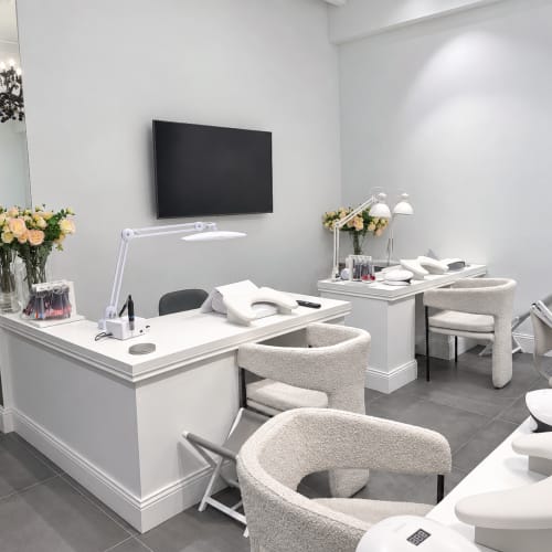 Esthezone - Coiffure Nice - Yaffa Maison de beauté - Exclusivement Féminin - Photo Galerie - OneBooking