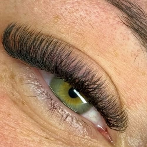 Nessi Lash - Sourcils & cils Roubaix - Nessi Lash - Photo Galerie - OneBooking